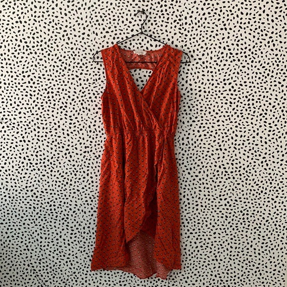 Vince Camuto Dresses & Skirts - Vince Camuto Red Floral Wrap Dress Open Back